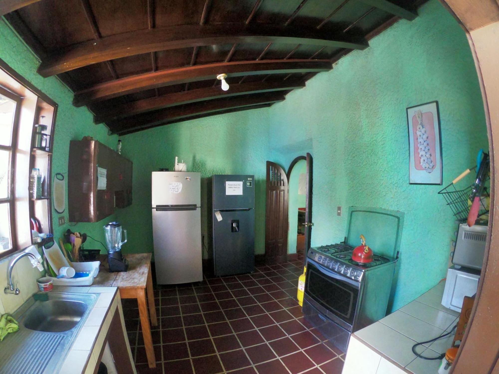 Ricks Hostel Санта-Ана Экстерьер фото