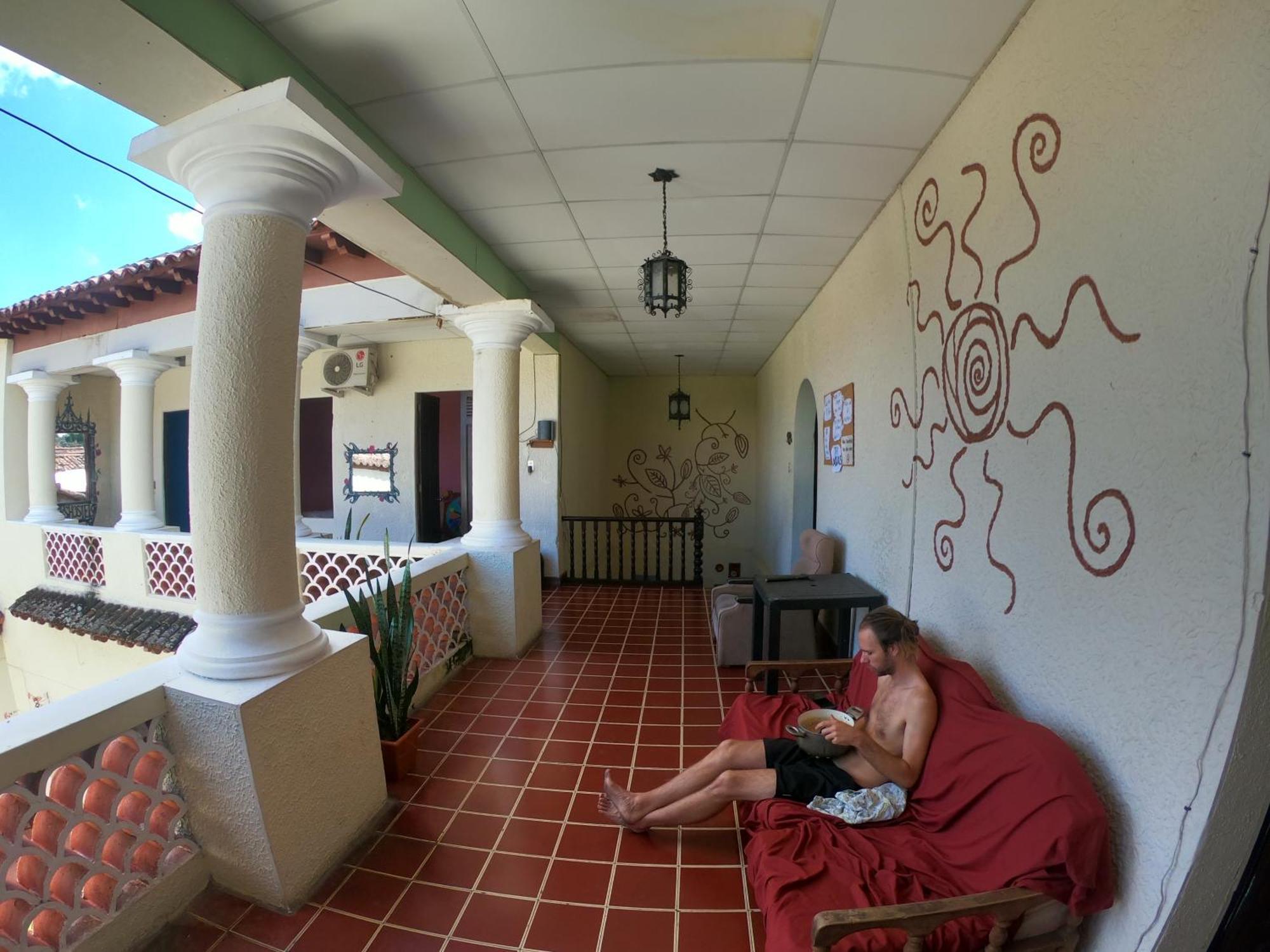 Ricks Hostel Санта-Ана Экстерьер фото